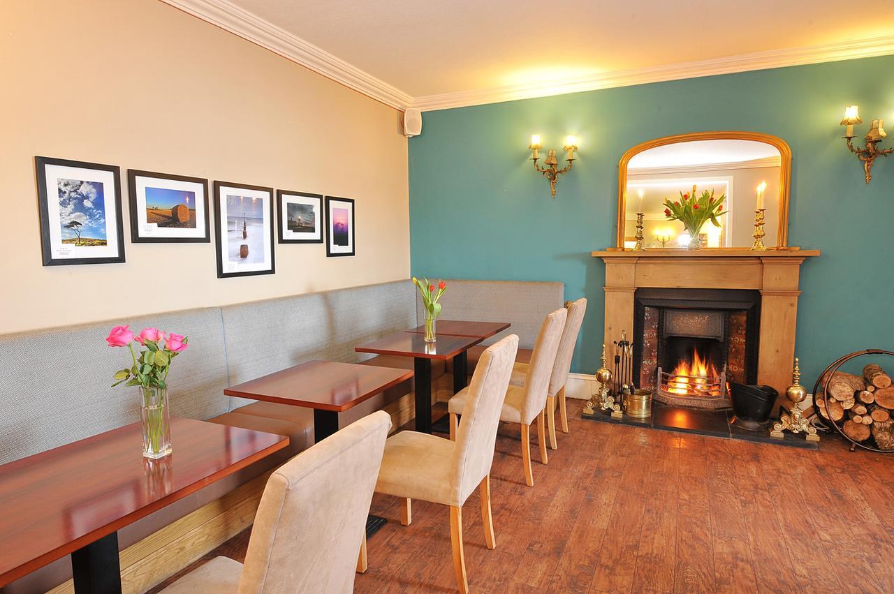 The Royal Hotel Cromarty Exterior foto